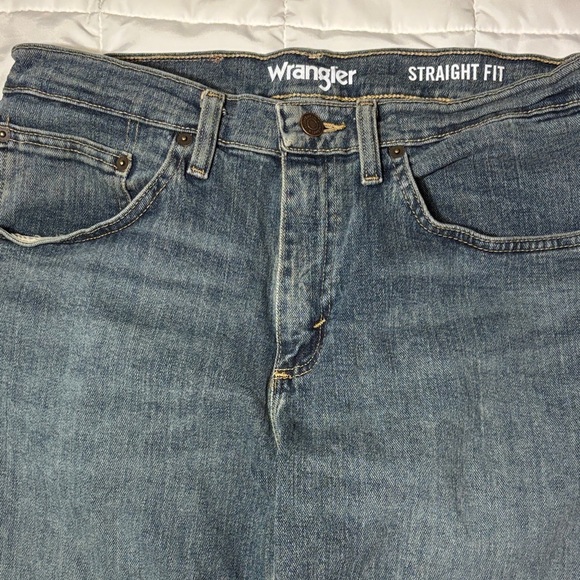 Wrangler® Mens Stretch Straight Leg
Relaxed Fit Jean - Picture 3 of 13